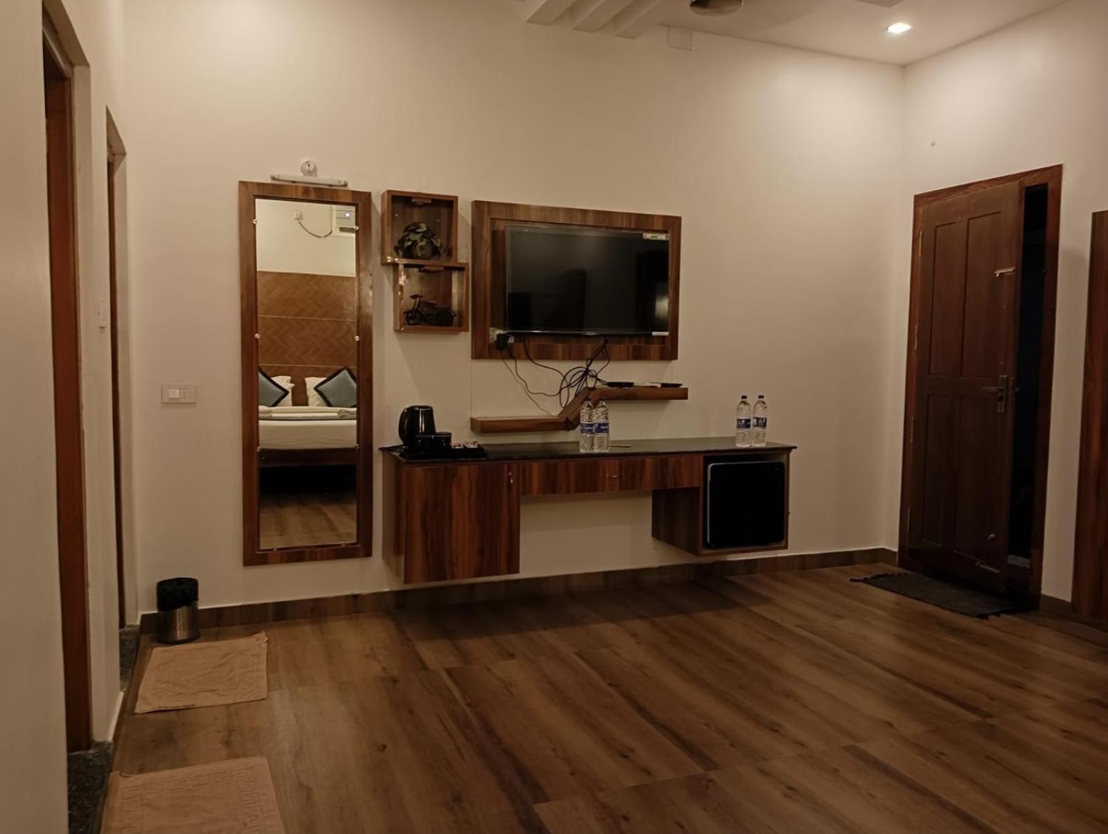 Grb Resort Tiruchchendūr Habitación foto